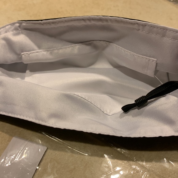 Stark Industries Reusable Washable mask with adjustable ear loops and 2 fillers - Picture 4 of 4